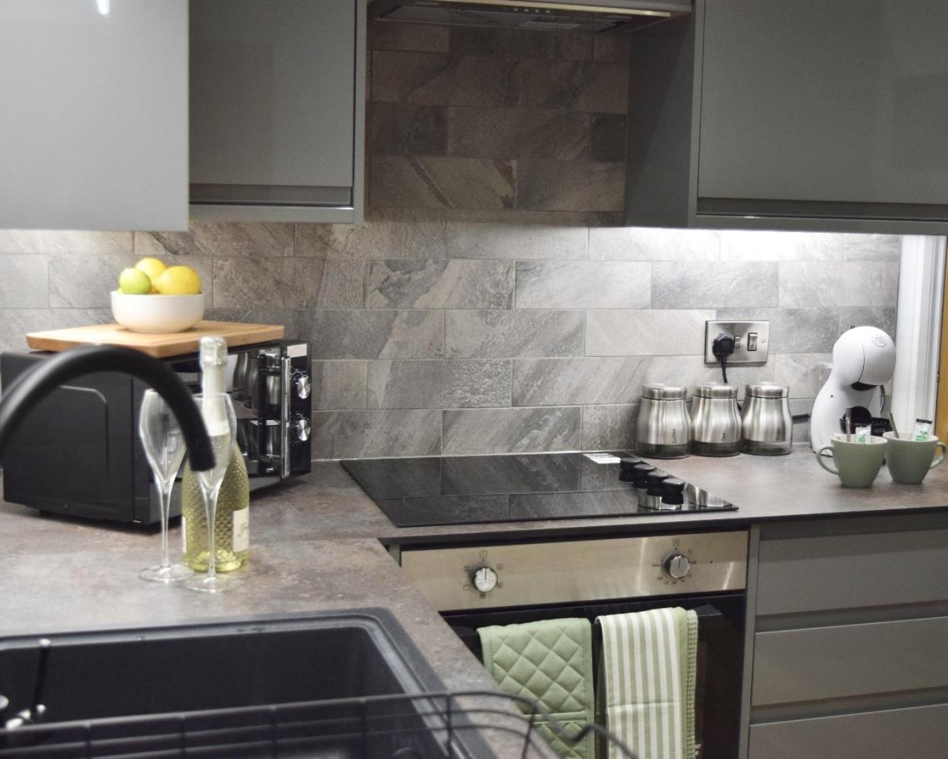 The Yorkshire Crown - Luxury Apartment - Free Parking Nearby Harrogate Eksteriør bilde