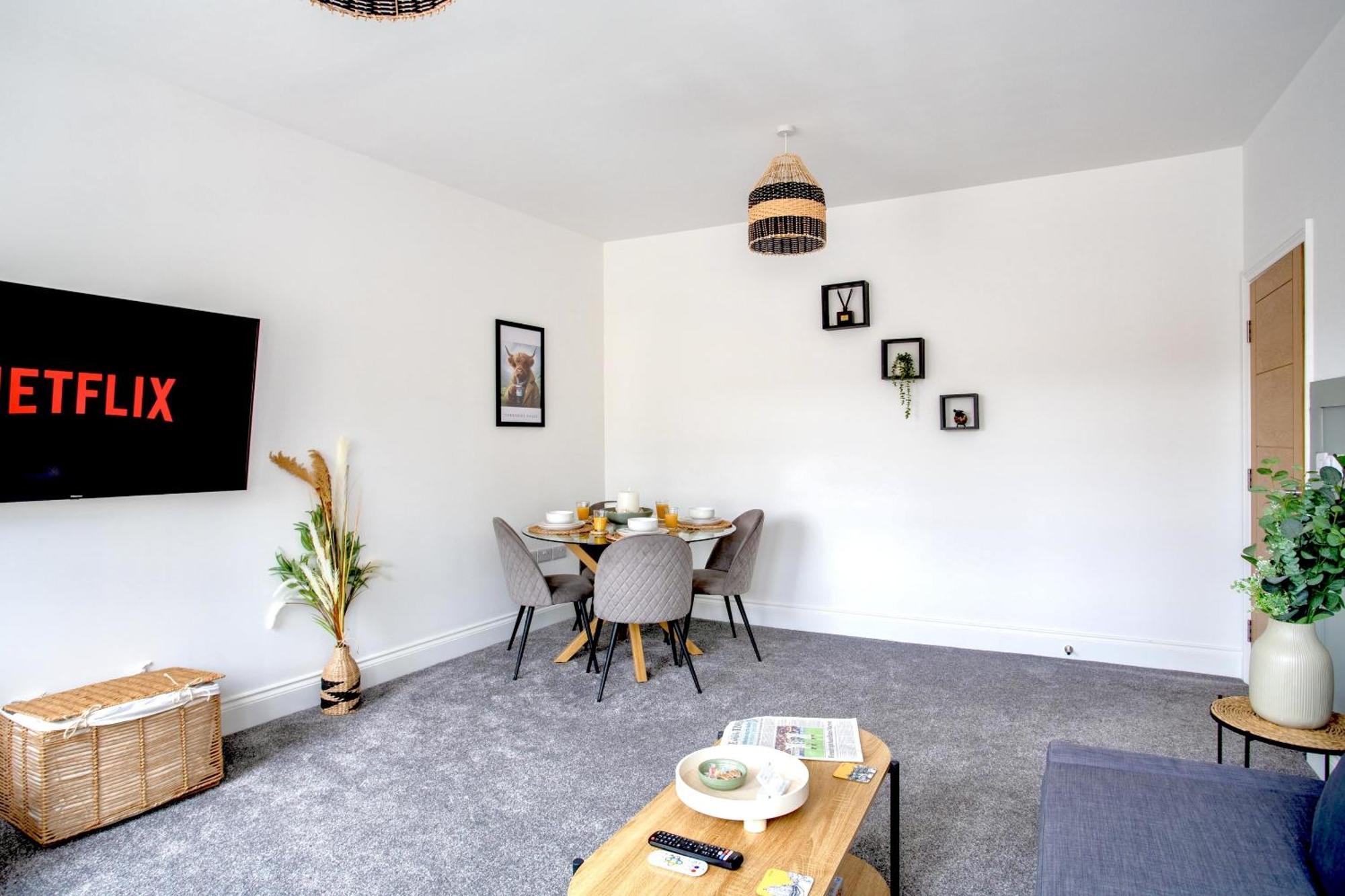 The Yorkshire Crown - Luxury Apartment - Free Parking Nearby Harrogate Eksteriør bilde